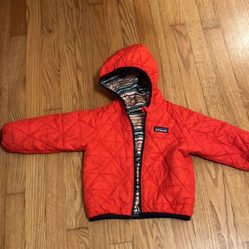 Patagonia Reversible Toddler quilted jacket Red and Blue 2t